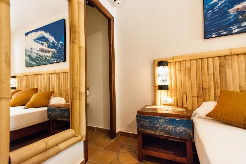 100% Fun Hotel Tarifa Kültér fotó